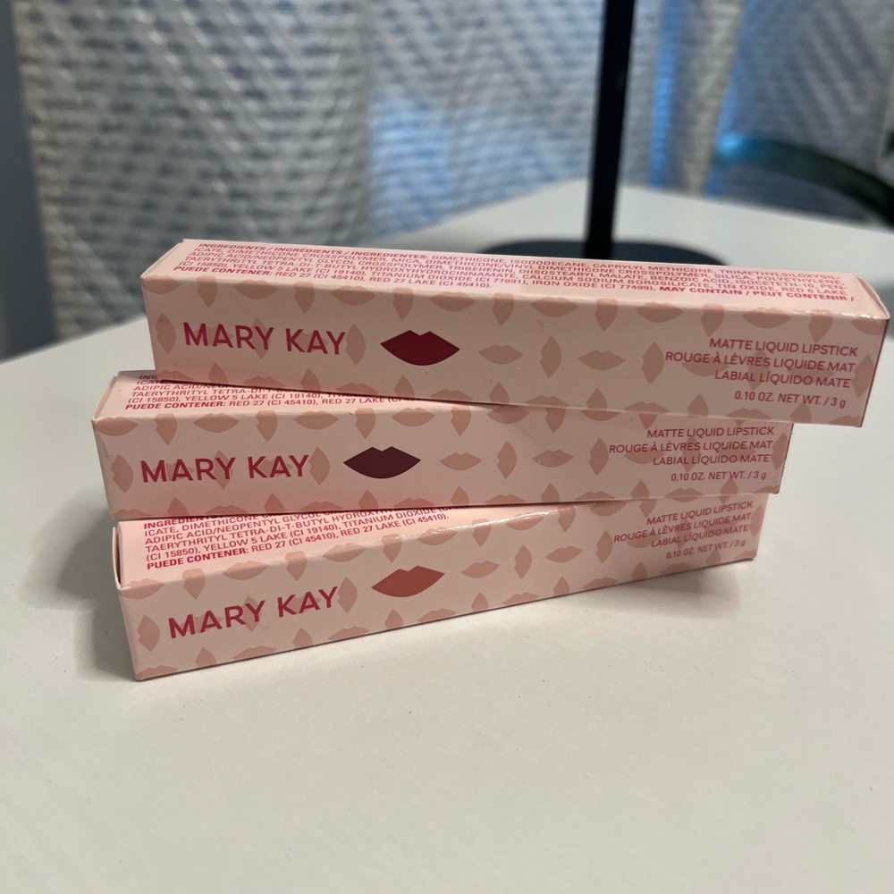 Limited Edition Matte Liquid Lipstick
